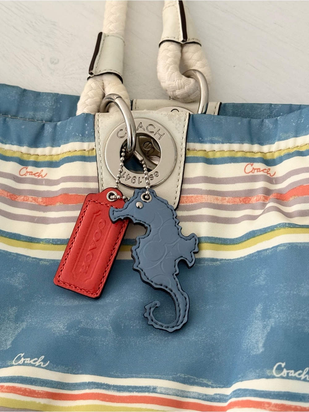 Coach Nautical Stripe East West Beach Tote with Rare Seahorse Hang Tag - Picture 10 of 10